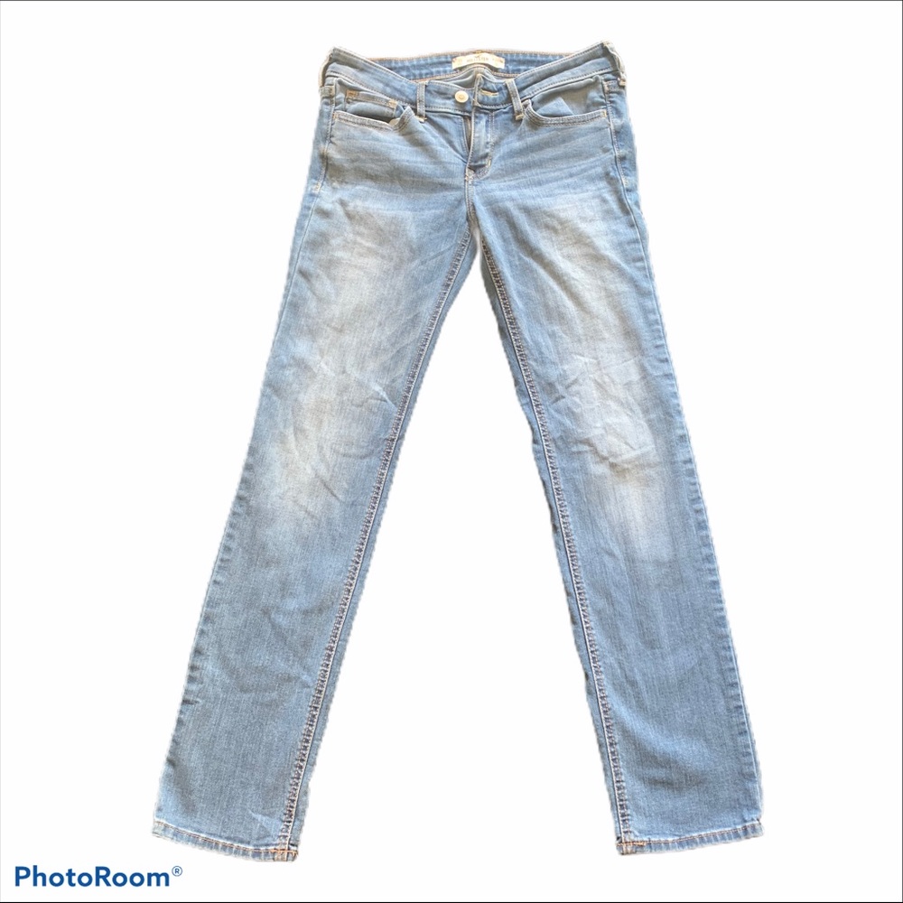 Cute Hollister skinny jeans